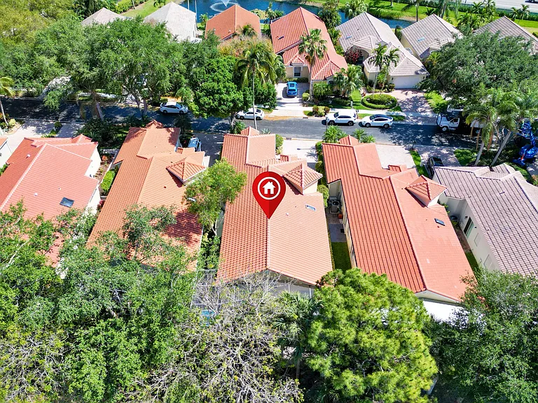 5279 Brookview Dr — Photo 39