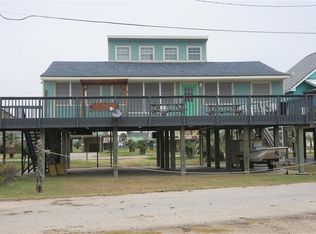 1307 Surf Dr, Surfside Beach, TX 77541