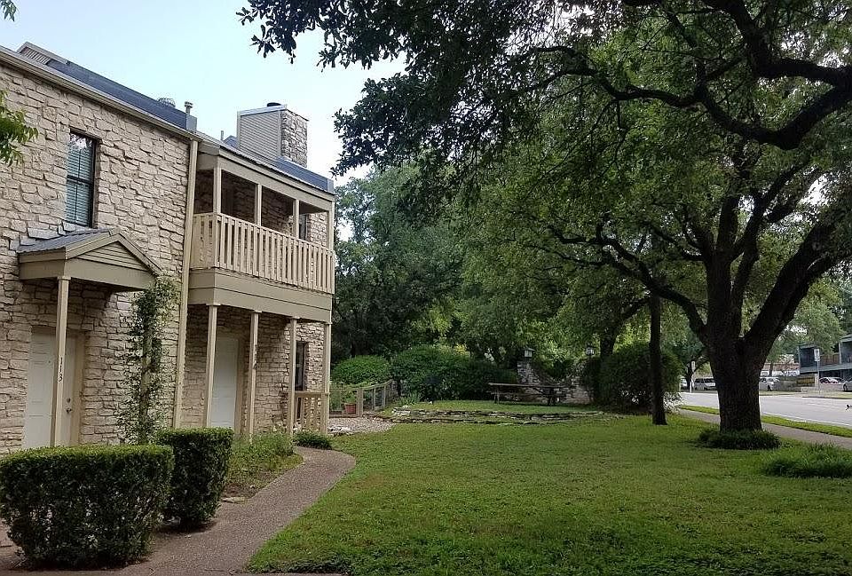 The front of the complex facing Speedway.