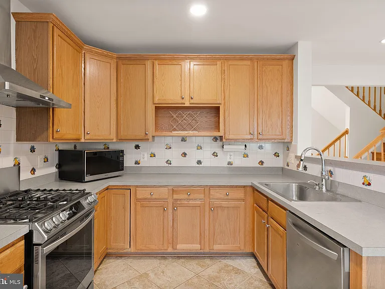 42685 Rolling Rock Sq — Photo 14