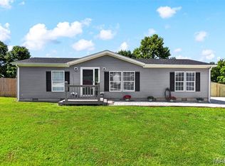 30 Dove Ct, Winfield, MO 63389