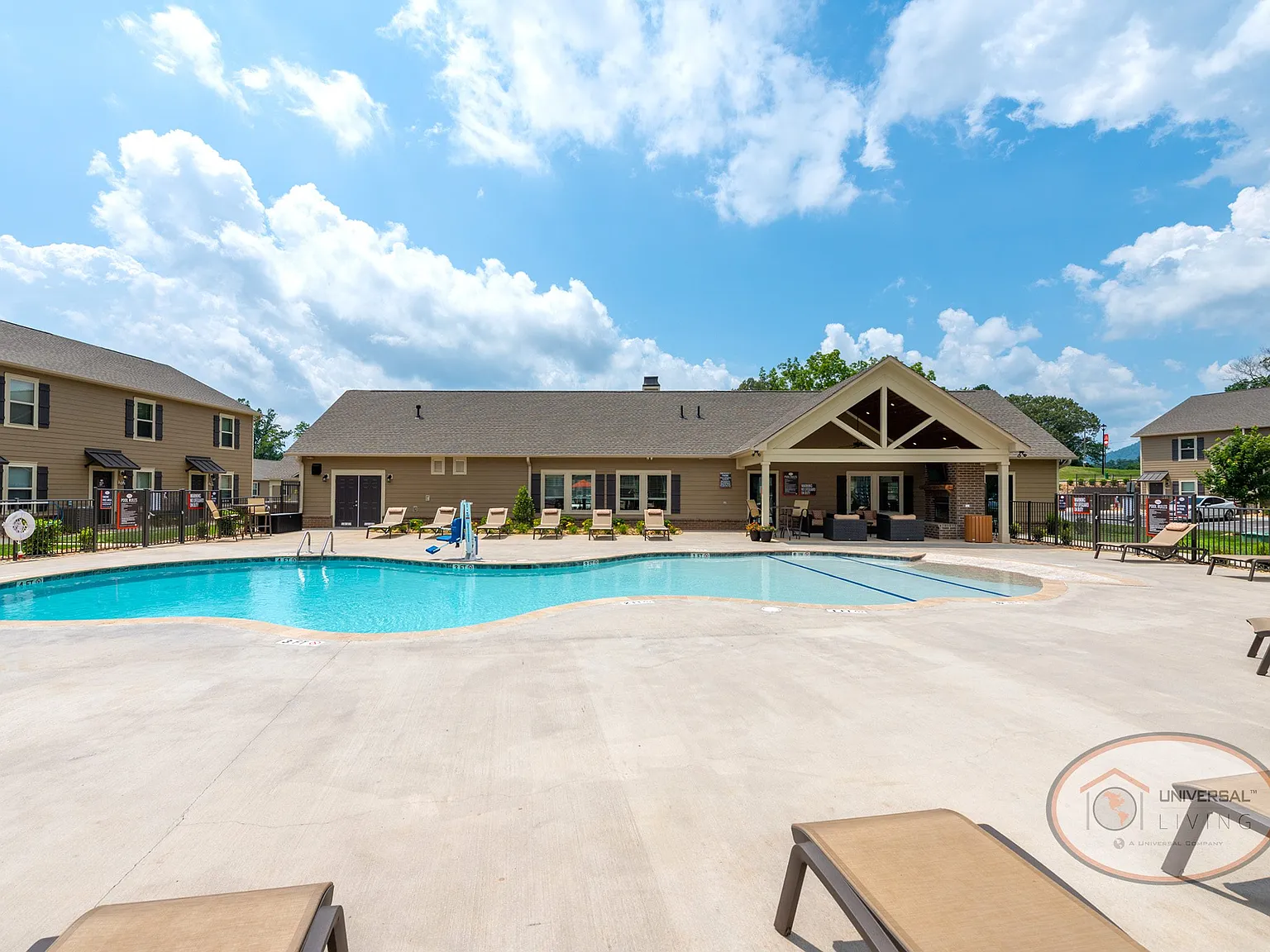 The Villas at Avery Creek — Photo 4