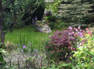 2103 NE 70th St, Seattle, WA 98115