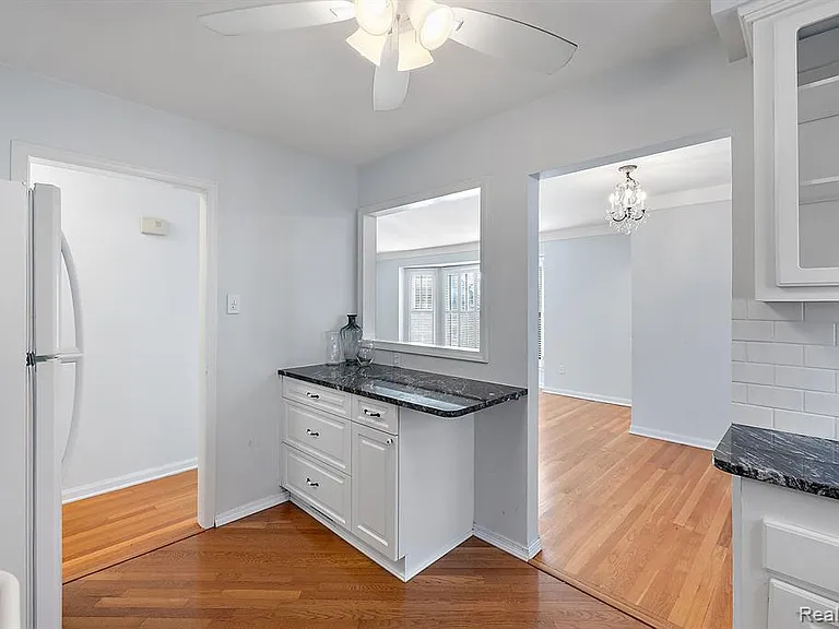 1581 Cheltenham Rd — Photo 9