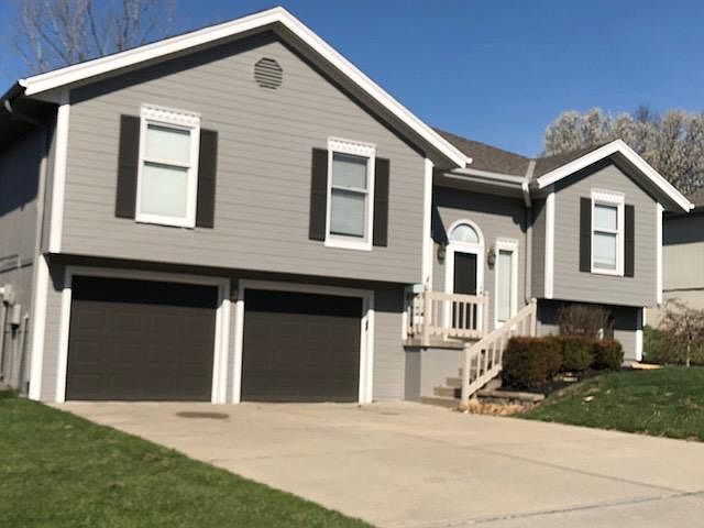 Spacious Split Level