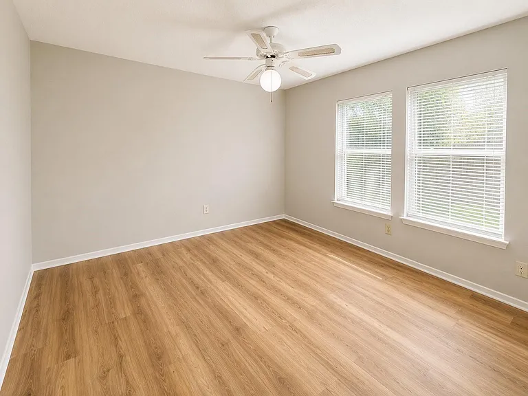 3643 Palm Grove Dr — Photo 16