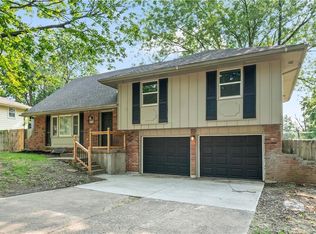 12801 Ewing Ave, Grandview, MO 64030