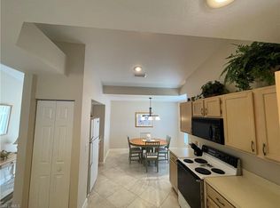 440 Wiggins Lake Ct APT 201, Naples, FL 34110
