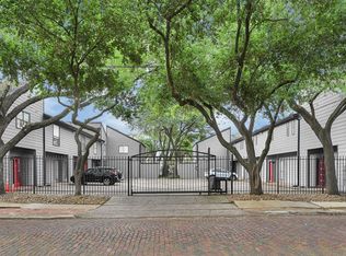 2100 Commonwealth St APT S, Houston, TX 77006