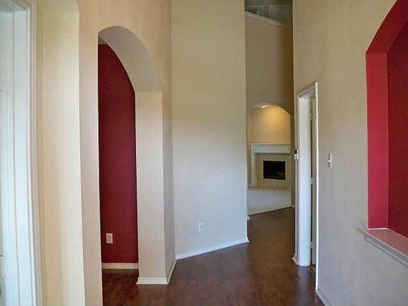 2nd image of 834 Bens Dr