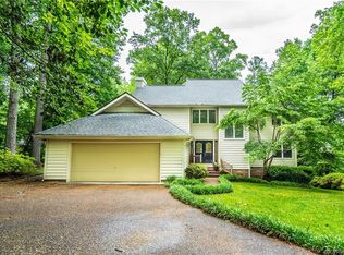 13704 Harbour Bluff Ct, Midlothian, VA 23112