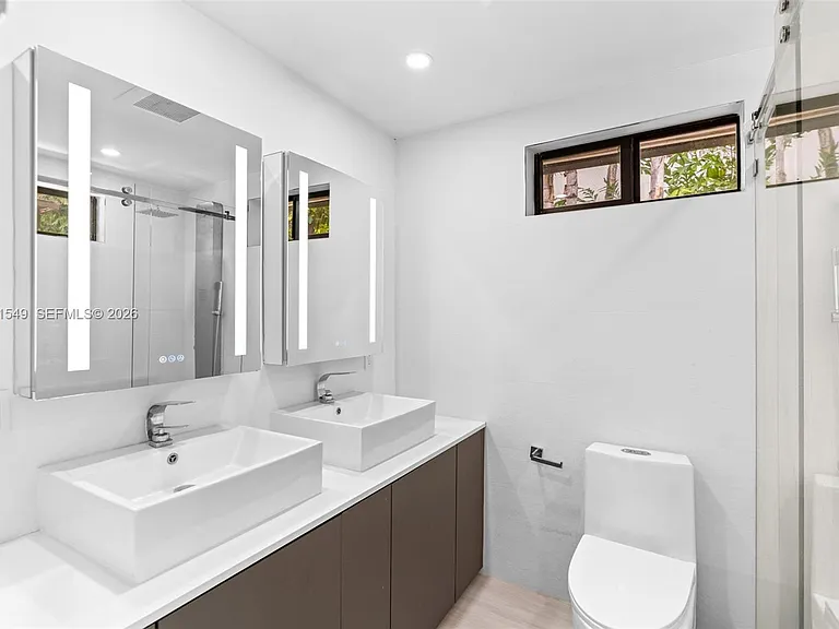 7831 SW 54th Ct — Photo 31