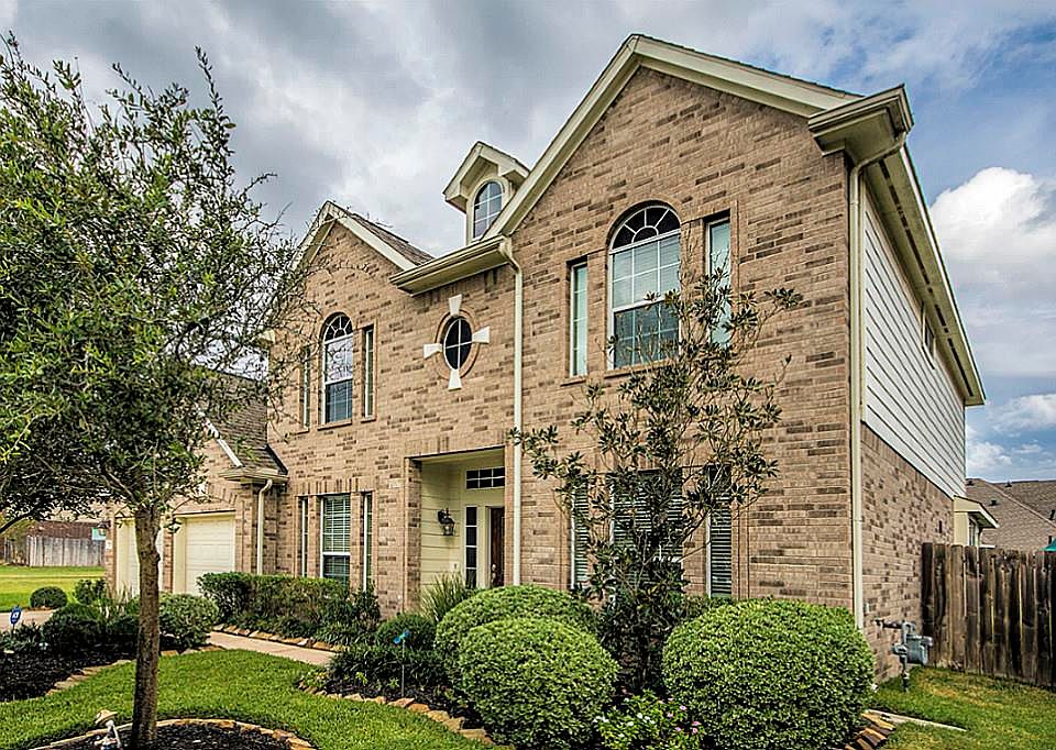 1st image of 18410 Sierra Falls Ct