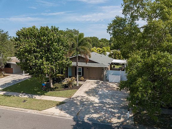 2nd image of 2909 Trudy Ln