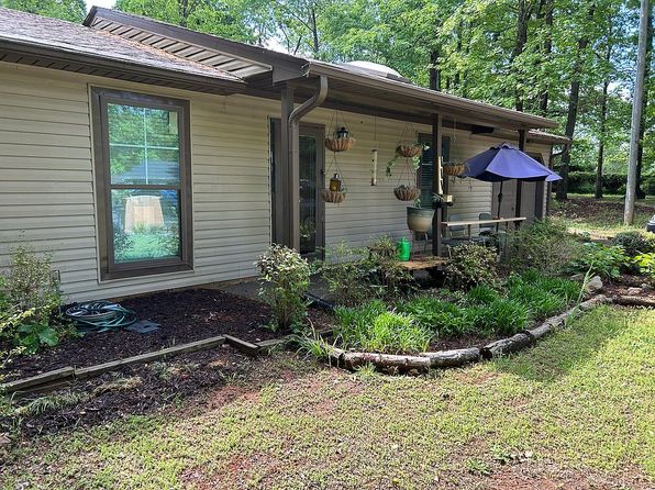111 Bee Tree Ct