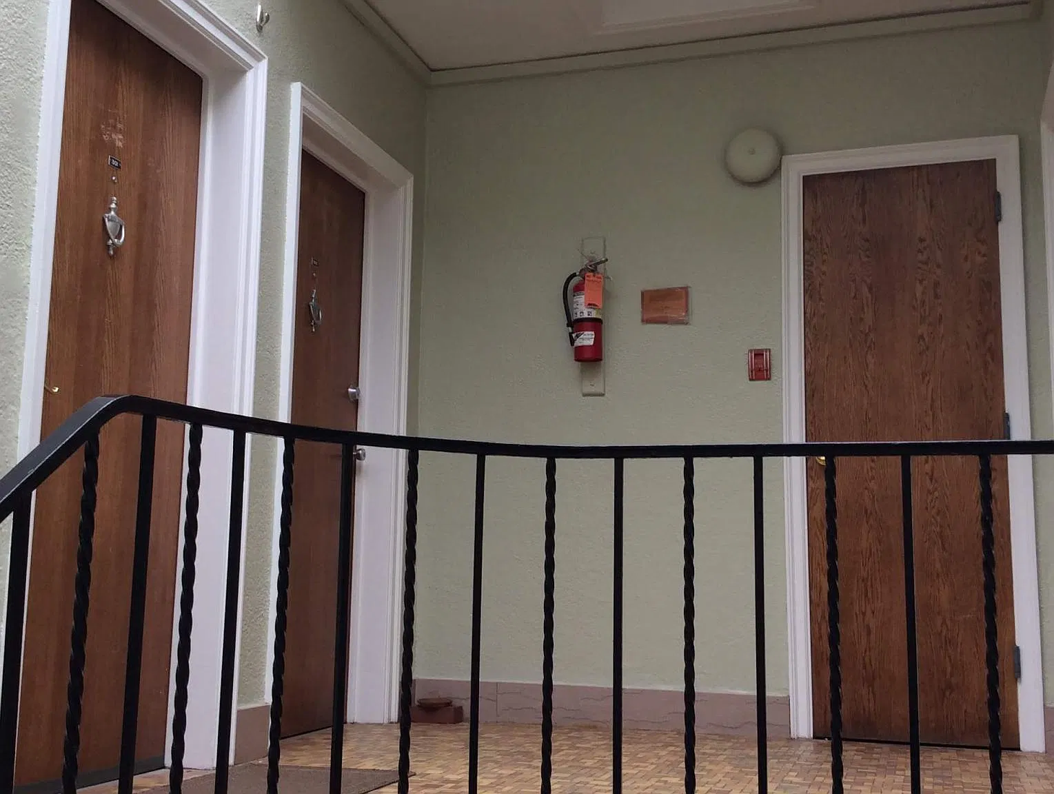 2 bed, 750 sqft, $2,550 — Photo 2