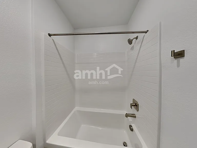 9158 Ribbon Meadow Ct — Photo 15