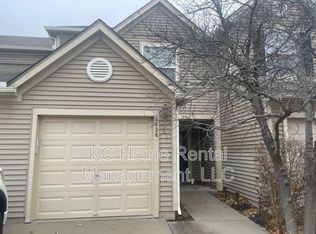 5536 N Fairmount Ave, Kansas City, MO 64118