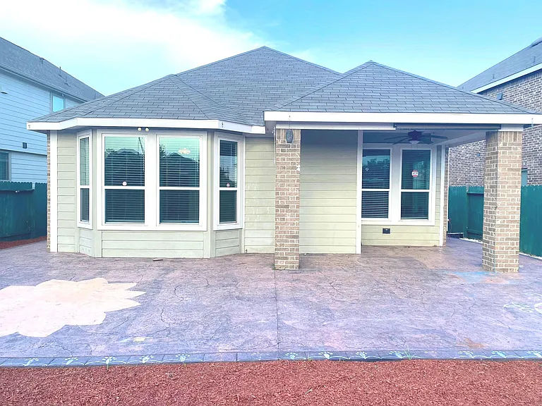 29880 Dovetail Bluff Ln — Photo 12