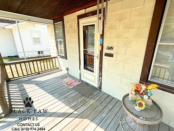 2nd image of 952 Whitelaw Ave