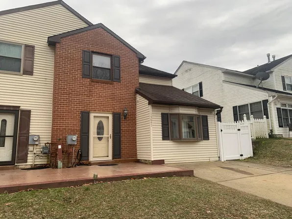 15047 Liberty Ln, Philadelphia, PA 19116