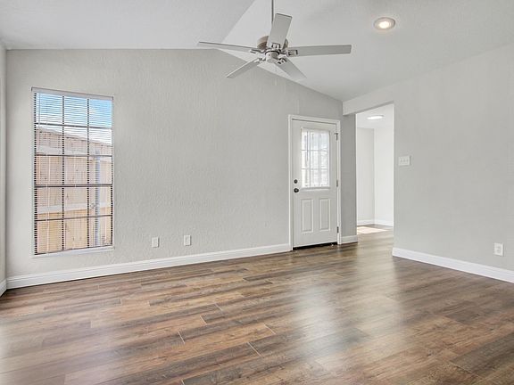4th image of 4335 Crow Rd #5C