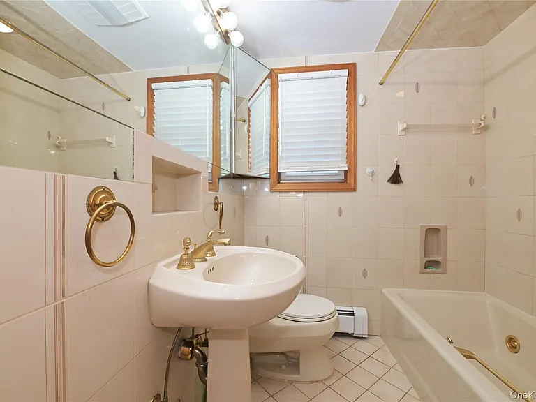 24948 Rushmore Ter — Photo 17