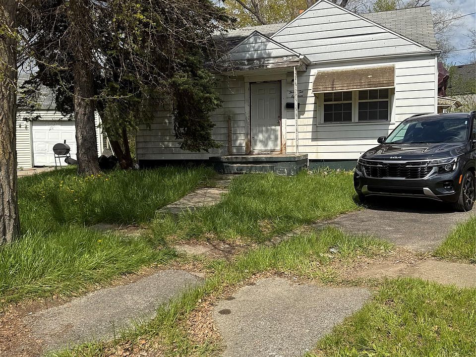 1st image of 3218 Trumbull Ave