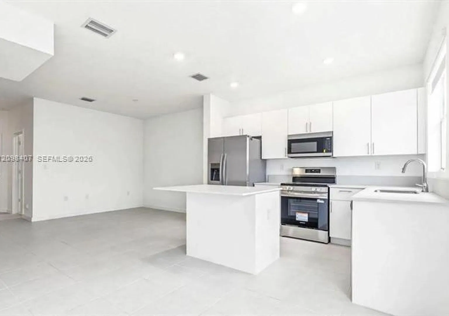 11011 SW 230 Terrace th 11011, Miami, FL 33170 — Photo 1
