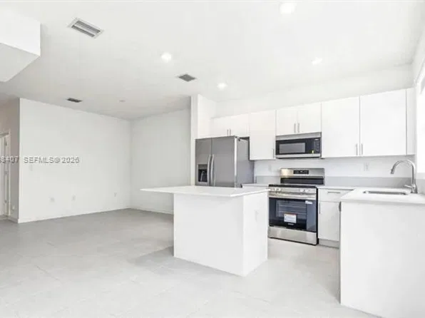 11011 SW 230th Ter #Townhouse 11011, Miami, FL 33170