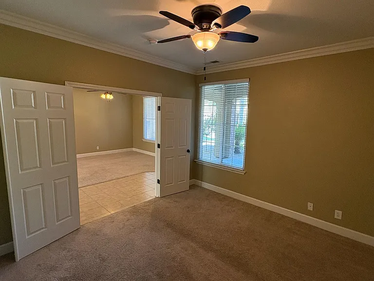 1105 N Perry Ave — Photo 13