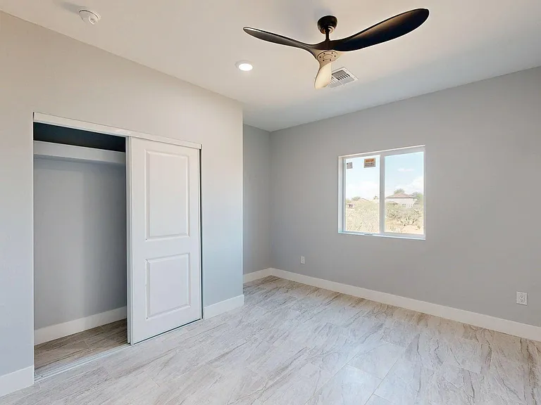 7095 W Los Reales Rd — Photo 13