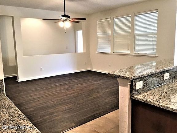 3rd image of 760 Rembrandt Ave