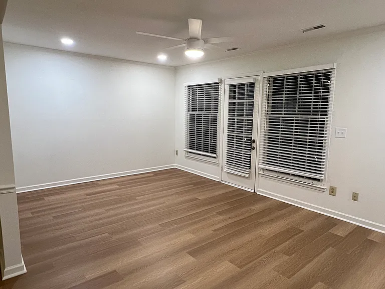 3227 E Regents Park Ln — Photo 18