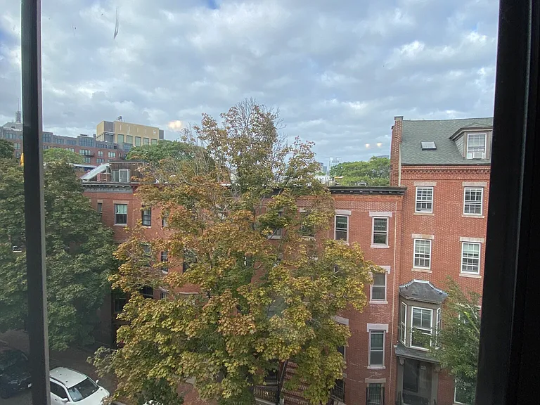 20 Hanson St #2 — Photo 13