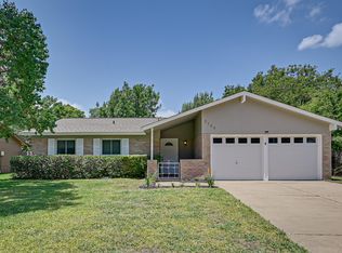 3109 Lark Ln, Irving, TX 75062