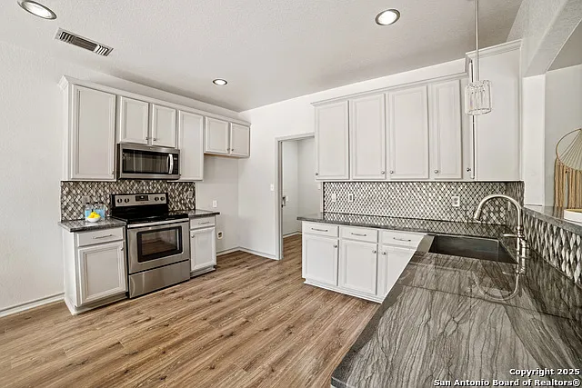 1331 Pinnacle Fls — Photo 11