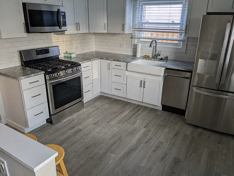 714 Pomona Rd — Photo 12
