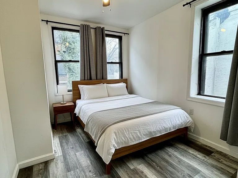 1828 E Orleans St — Photo 14