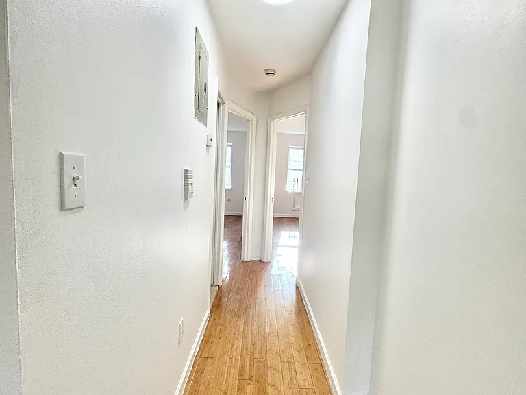 498 Vermont St #2F — Photo 14