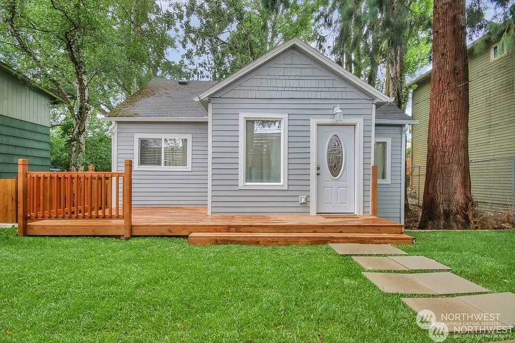 4636 S Othello photo 1