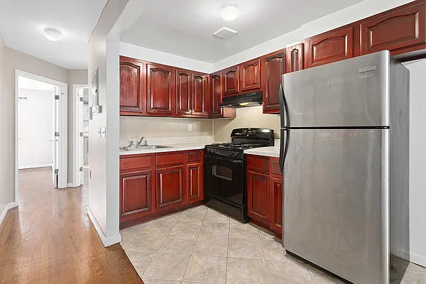 Rented by Ivey North LLC | media 22