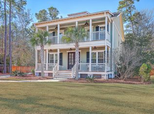 3579 Holmgren St, Mount Pleasant, SC 29466