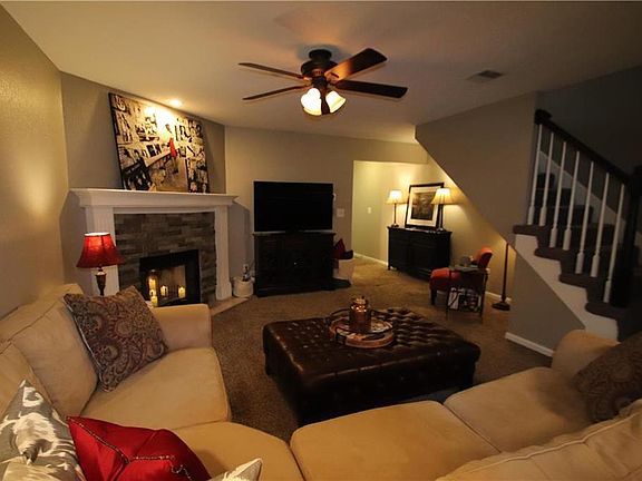 3rd image of 6064 NE Moonstone Dr