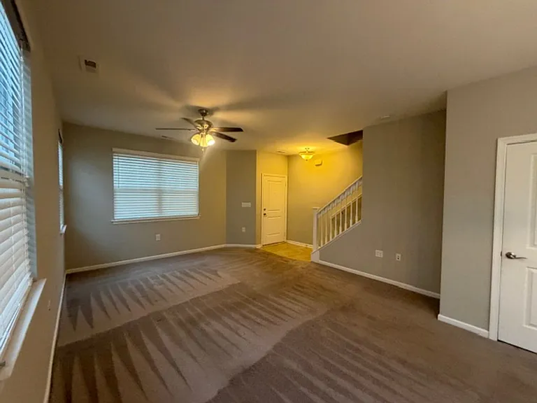 1609 Apsley Ct — Photo 19