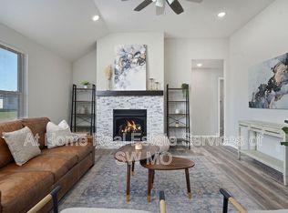 223 Hickory Hills St, Rogersville, MO 65742