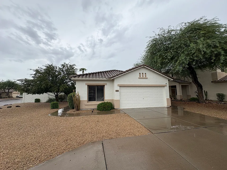 3938 W Buckskin Trl