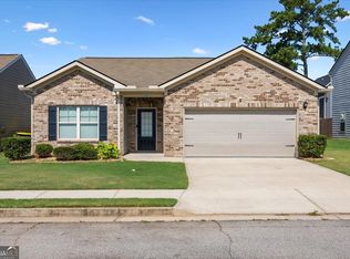 11145 Wind Ridge Dr, Hampton, GA 30228