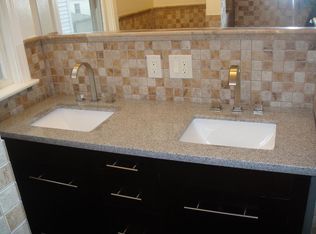 206 Oakland Ave, Providence, RI 02908