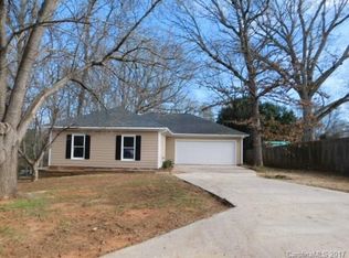 10307 Rockwood Rd, Charlotte, NC 28215